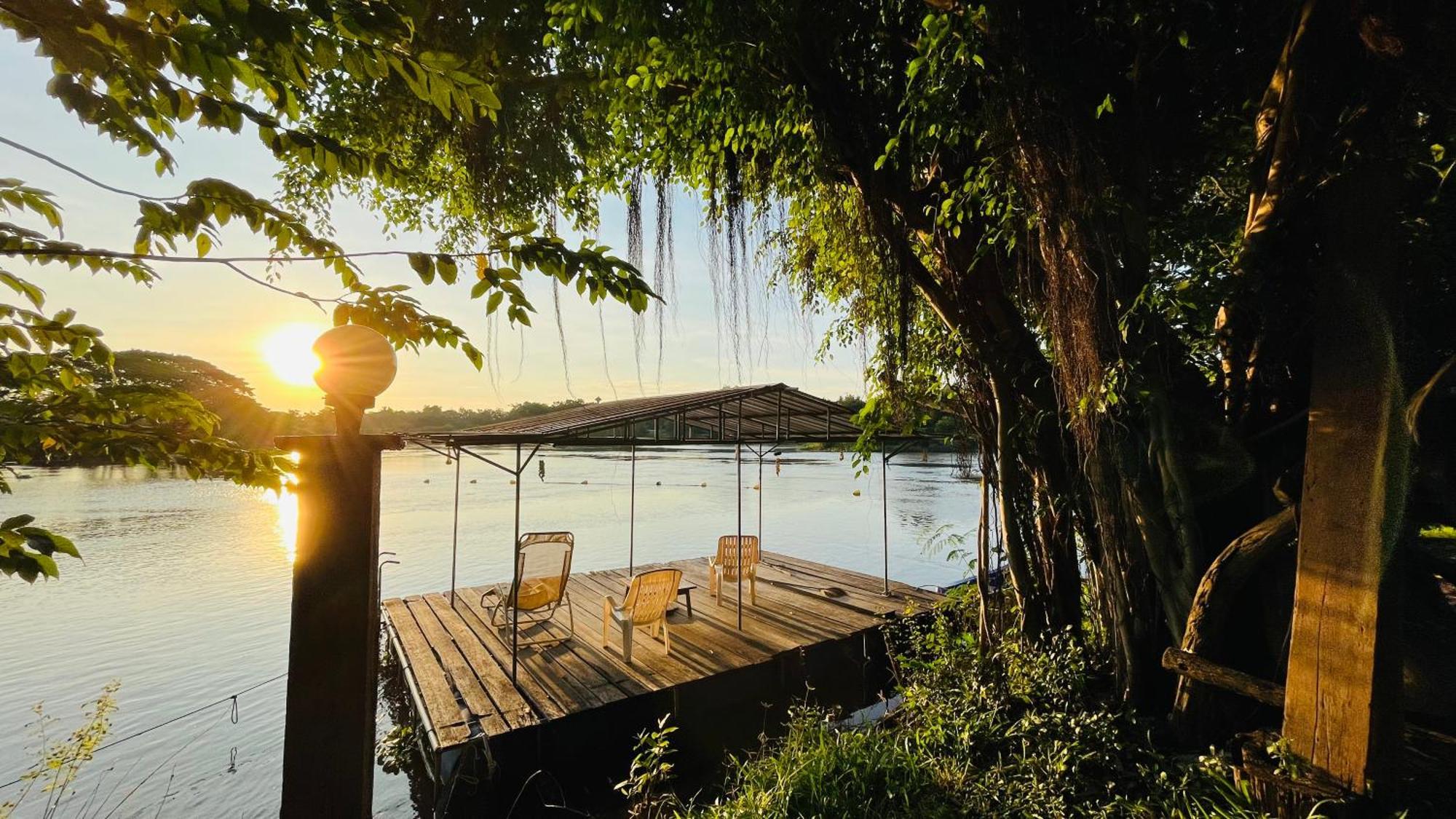 Moon River Resort Phimai Dış mekan fotoğraf