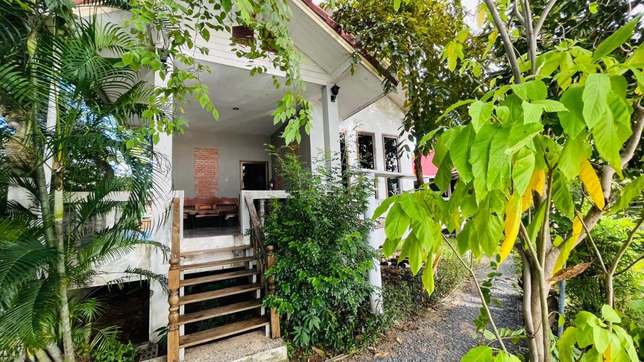 Moon River Resort Phimai Dış mekan fotoğraf