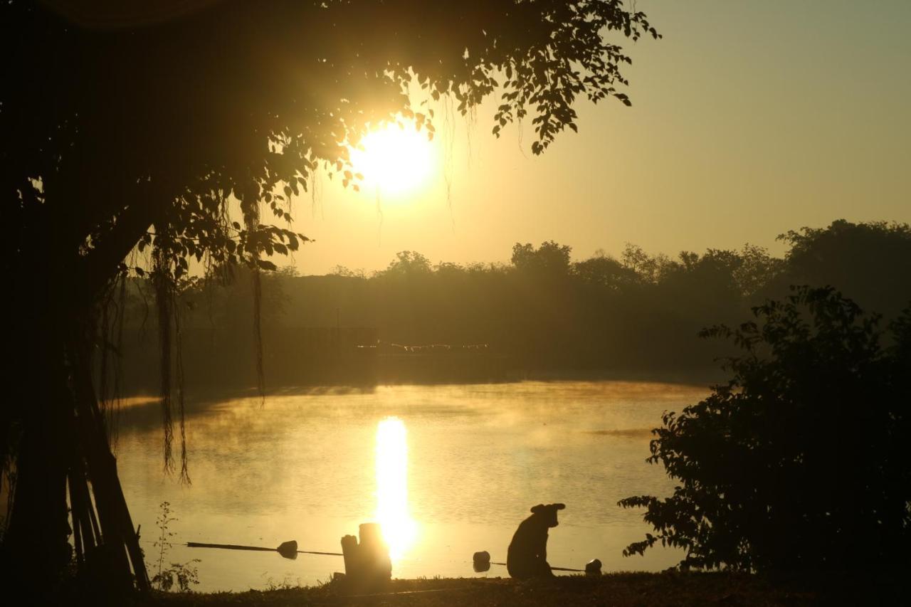 Moon River Resort Phimai Dış mekan fotoğraf