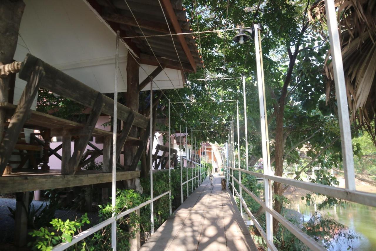 Moon River Resort Phimai Dış mekan fotoğraf